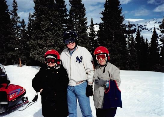 Travis Clark - Photo 6