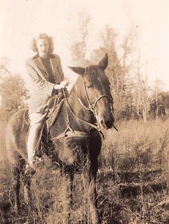 Harriette R. Walters - Photo 24