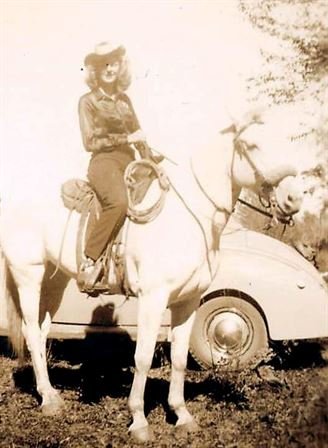 Harriette R. Walters - Photo 36