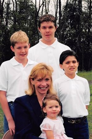 Wendy Kay Lanthier - Photo 19