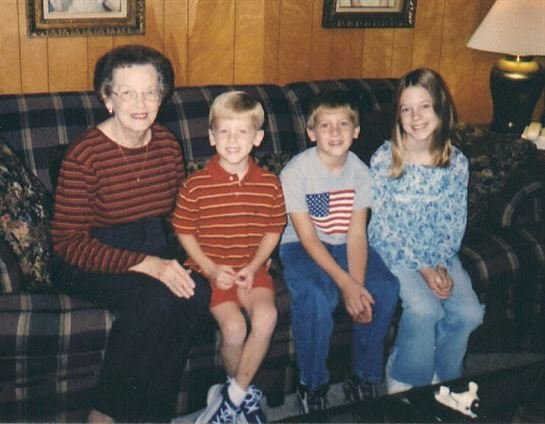 Betty Tiller - Photo 56