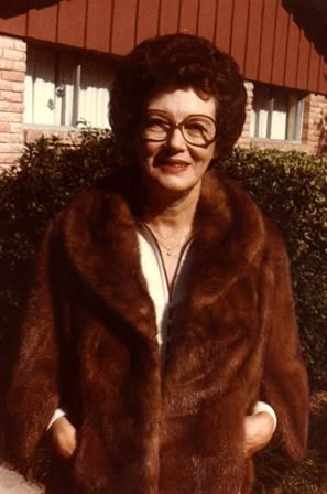 Betty Tiller - Photo 112