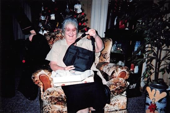 Joyce Romero - Photo 67