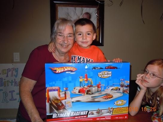 Ann Guyote - Photo 27