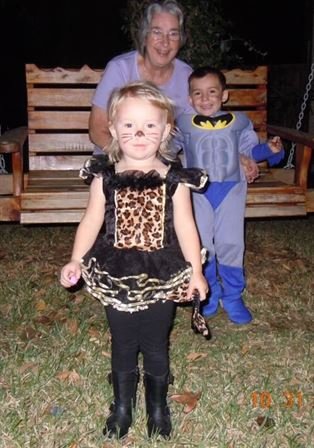 Ann Guyote - Photo 51