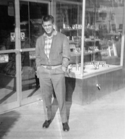 Jerry W. Goodyear - Photo 9