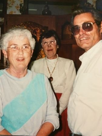 Ann Bell Olliff - Photo 36