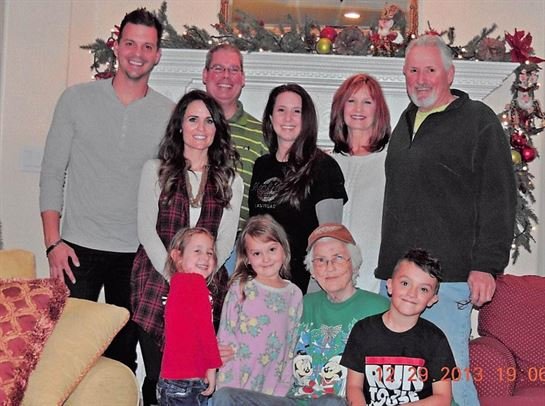 Ann Bell Olliff - Photo 42